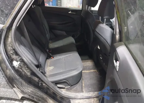 2020 Hyundai Tucson Value z USA, uszkodzony, nr VIN KM8J3CA40LU093240